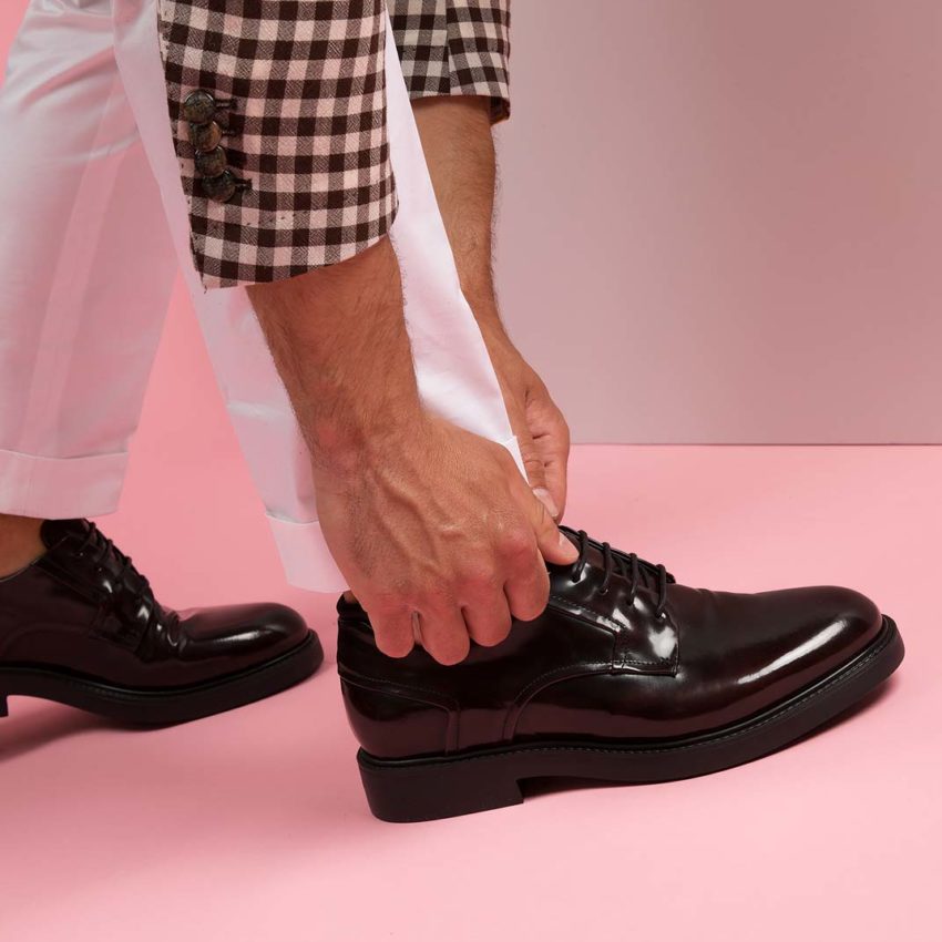 sleek_ruby_leather_01