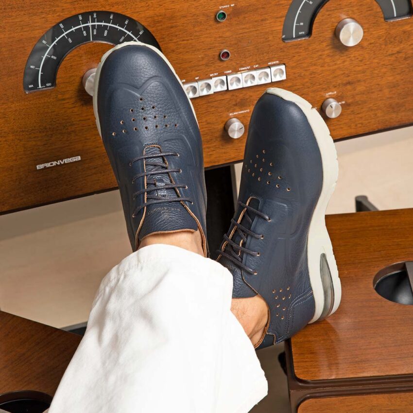 grecale-blue-leather-23